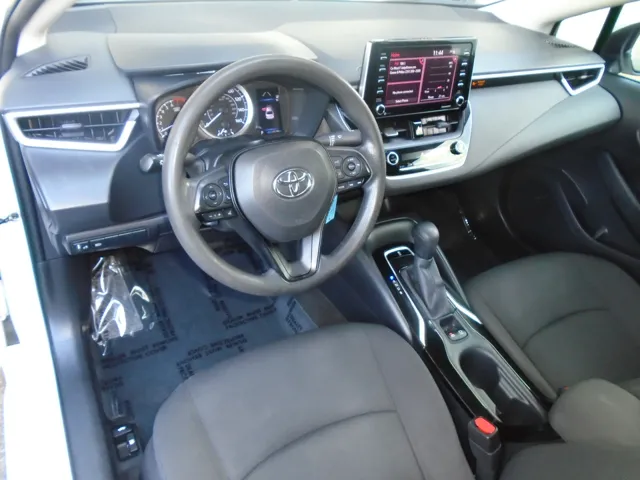 2021 Toyota Corolla LE - Photo 25