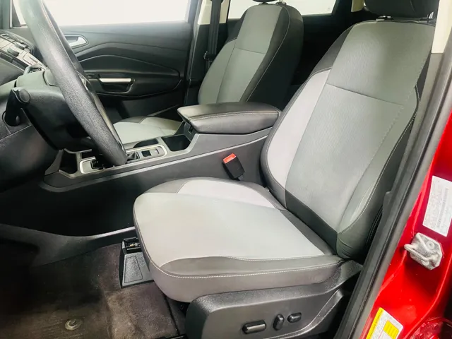 2018 Ford Escape SE photo 17