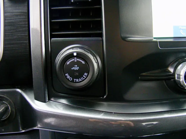 2023 Ford F-150 XLT - Photo 28
