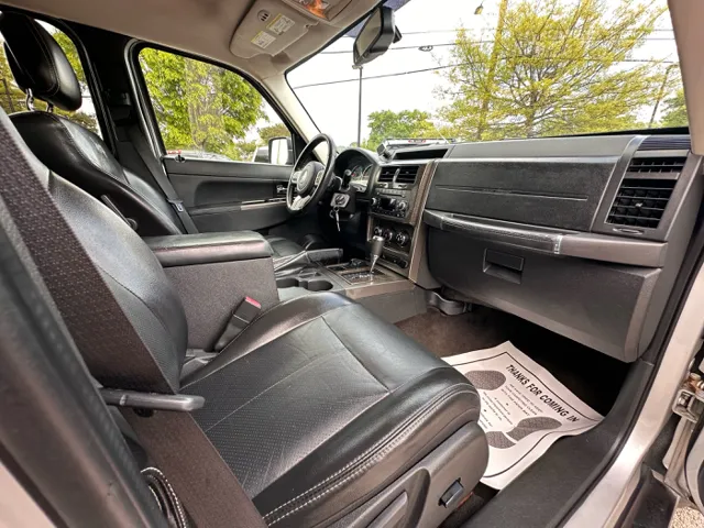 2011 Jeep Liberty Limited - Photo 33