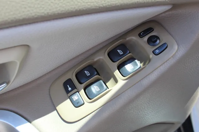 2011 Volvo XC90 3.2 - Photo 13