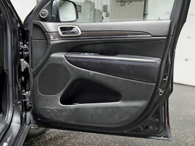 2014 Jeep Grand Cherokee Limited photo 25