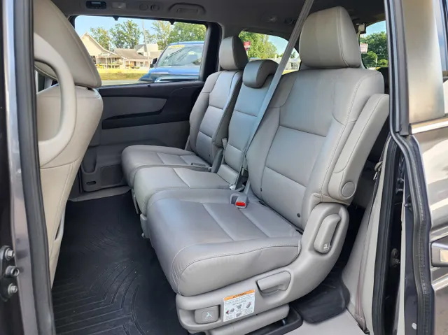 2014 Honda Odyssey EX-L photo 13