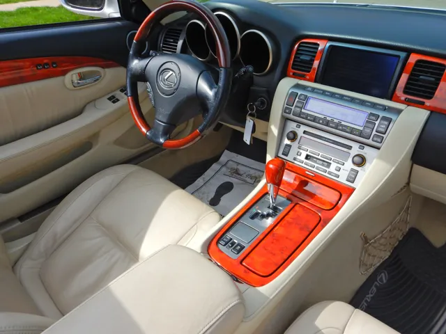 2007 Lexus SC 430 - Photo 24
