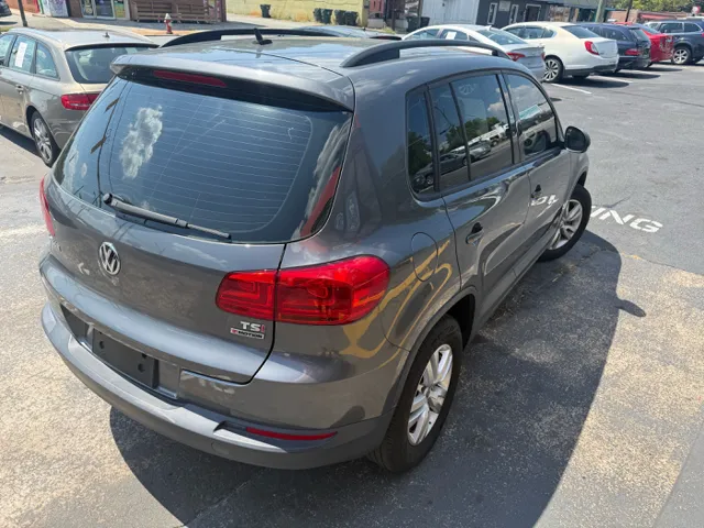 2016 Volkswagen Tiguan S - Photo 4