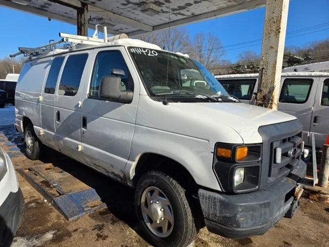 2013 Ford E-Series Econoline Van Commercial's photo