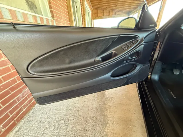 1995 Ford Mustang - Photo 11