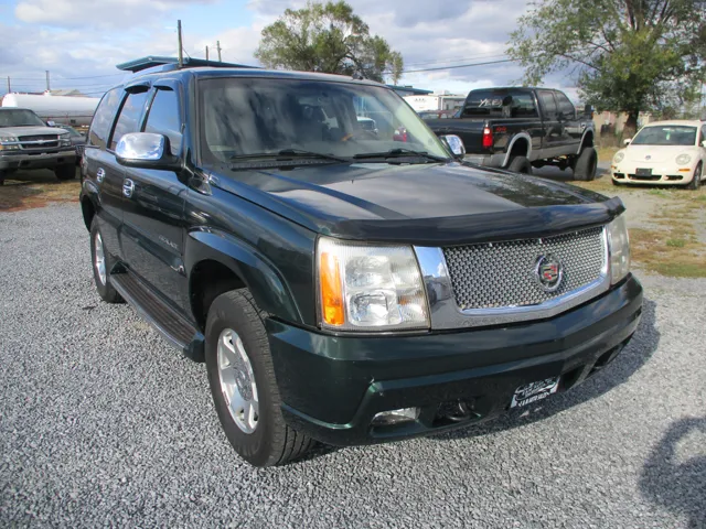 2003 Cadillac Escalade Base