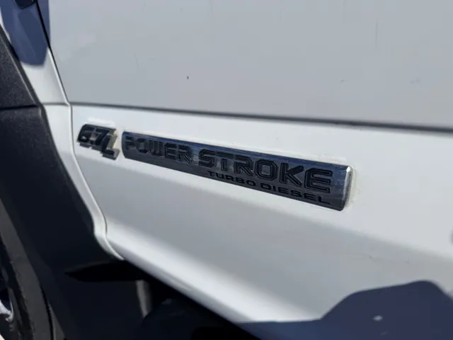 2017 Ford F-550 - Photo 28