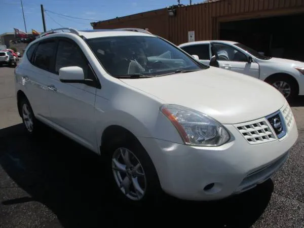 2010 Nissan Rogue SL FWD's photo