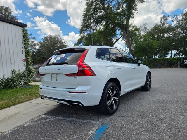2020 Volvo XC60 R-Design - Photo 9