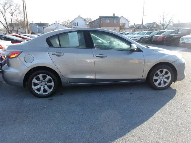 2013 Mazda MAZDA3 i Sport