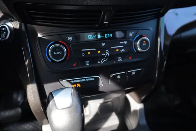 2017 Ford Escape Titanium - Photo 22