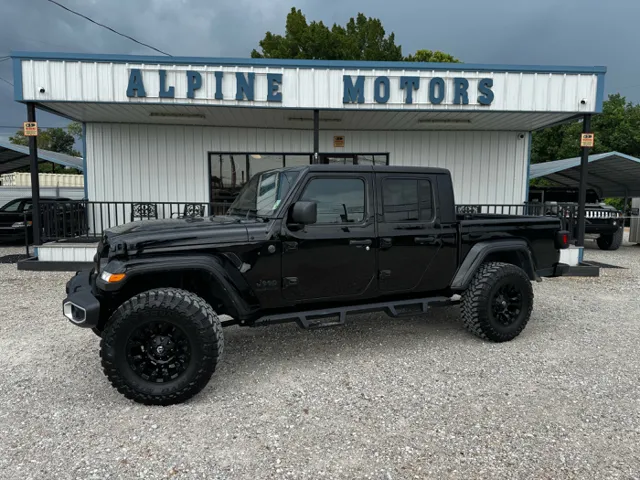 2022 Jeep Gladiator Sport S's photo