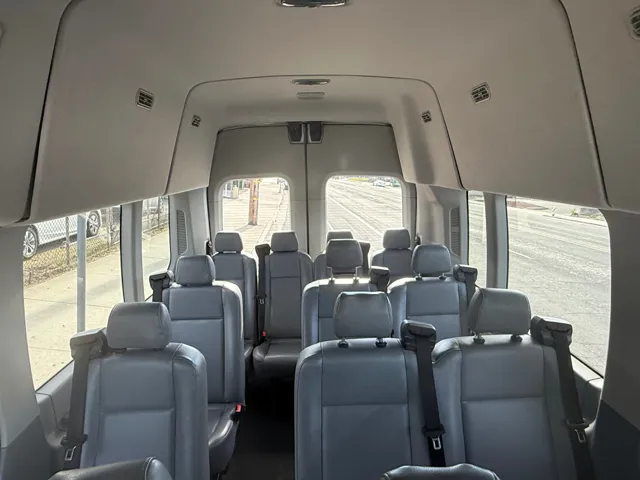 2016 Ford Transit XL - Photo 23