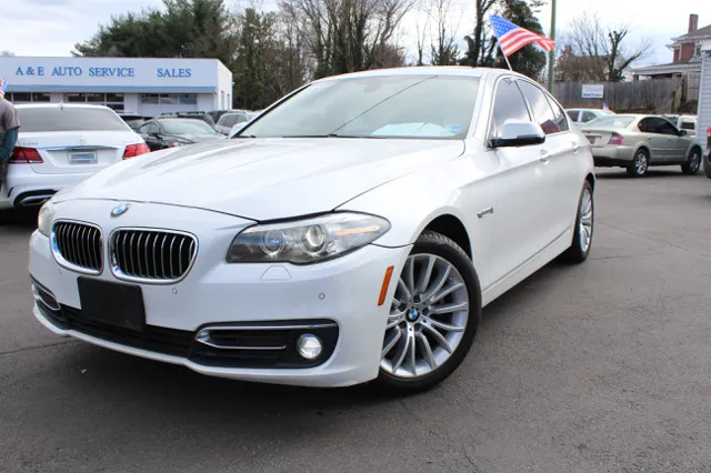 2014 BMW 5 Series 528i