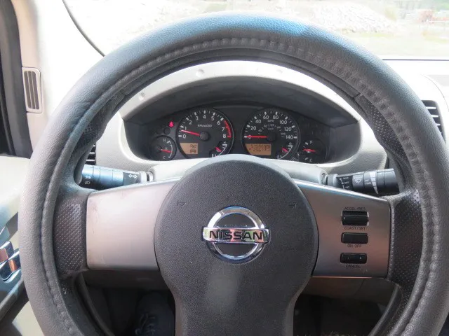 2008 Nissan Frontier SE King Cab photo 11