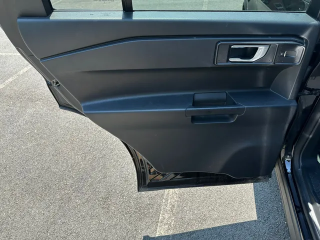 2020 Ford Explorer photo 5