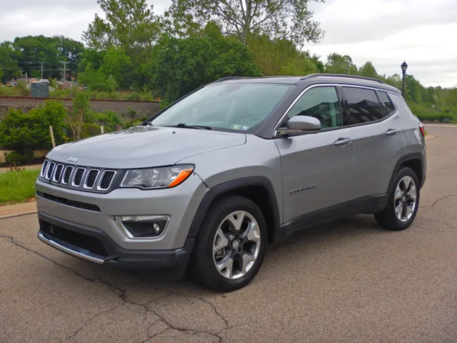 2019 Jeep Compass Limited's photo