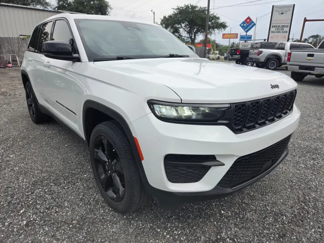 2023 Jeep Grand Cherokee Altitude - Photo 13