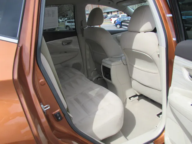 2015 Nissan Murano S - Photo 16
