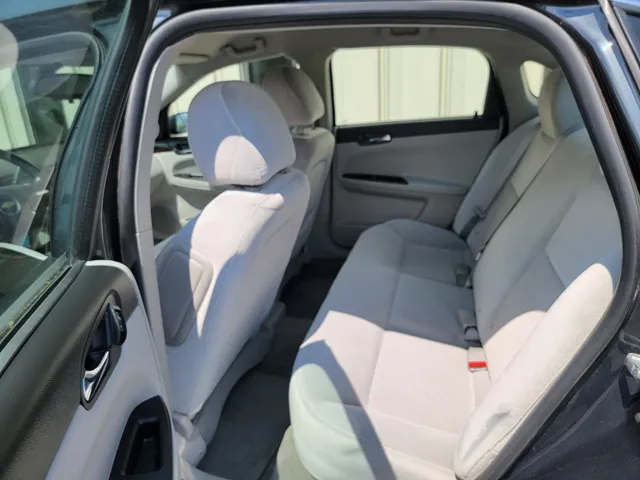 2013 Chevrolet Impala LS - Photo 11