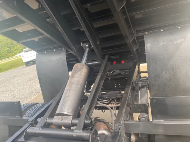 2018 Ford F-450 Super Duty Chassis Cab XL - Photo 11