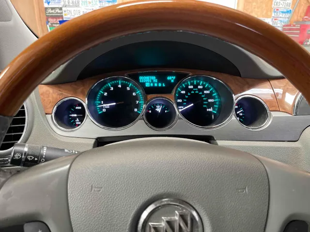 2011 Buick Enclave CXL photo 3