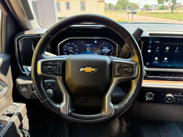 2022 Chevrolet Silverado 1500 LT - Photo 13