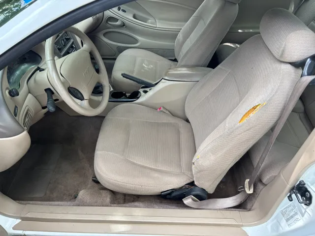 2000 Ford Mustang Base - Photo 11
