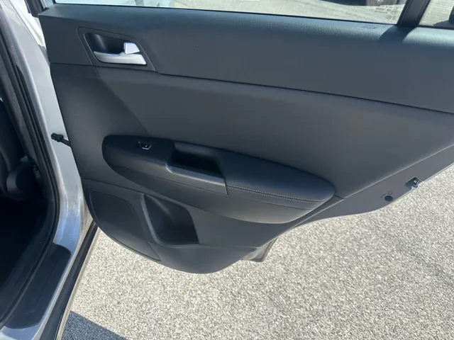 2020 Kia Sportage S - Photo 11