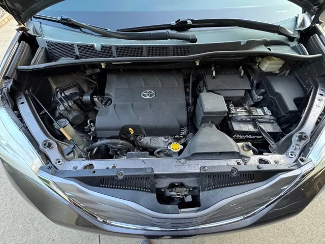 2015 Toyota Sienna XLE - Photo 19