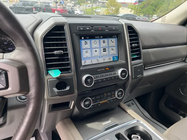 2018 Ford Expedition MAX XLT photo 17
