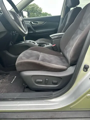 2015 Nissan Rogue SV - Photo 8