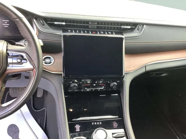2022 Jeep Grand Cherokee Summit - Photo 12