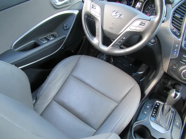 2015 Hyundai Santa Fe Limited - Photo 20