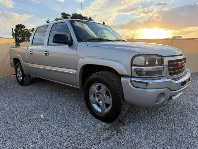 2007 GMC Sierra 4WD Crew Cab 5 1/2-ft SLE1's photo