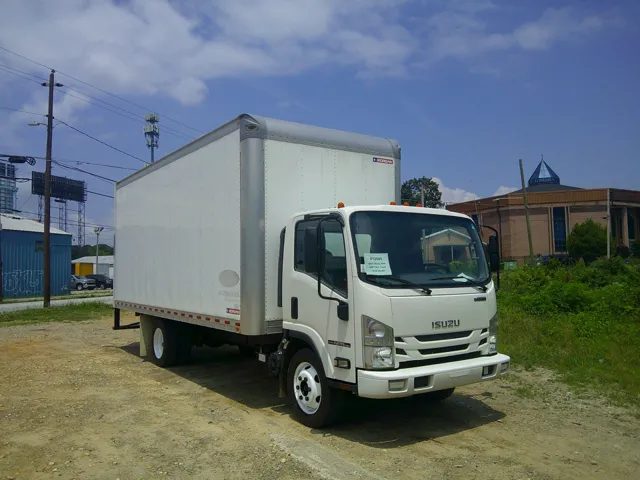 2019 Isuzu NPR-HD's photo