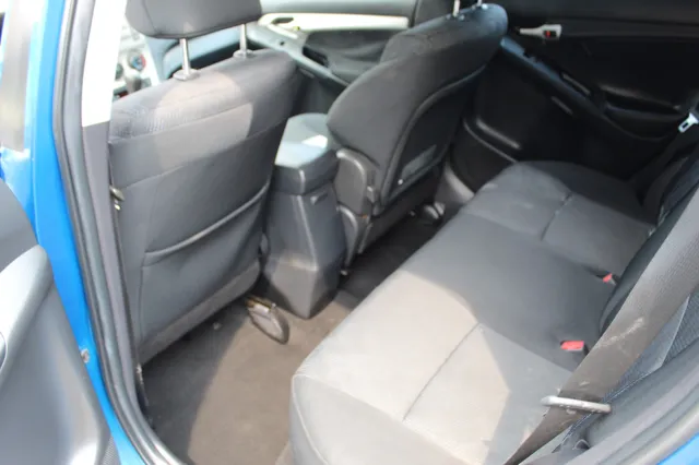 2010 Toyota Corolla Matrix L 4WD photo 23