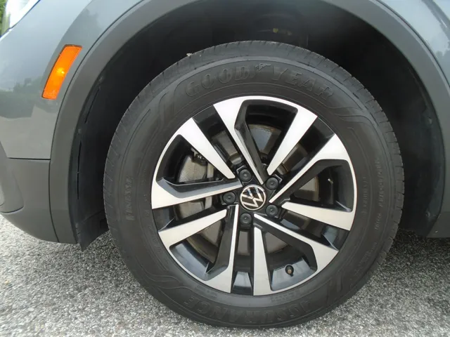 2024 Volkswagen Tiguan S - Photo 25