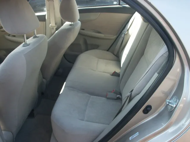 2009 Toyota Corolla photo 7
