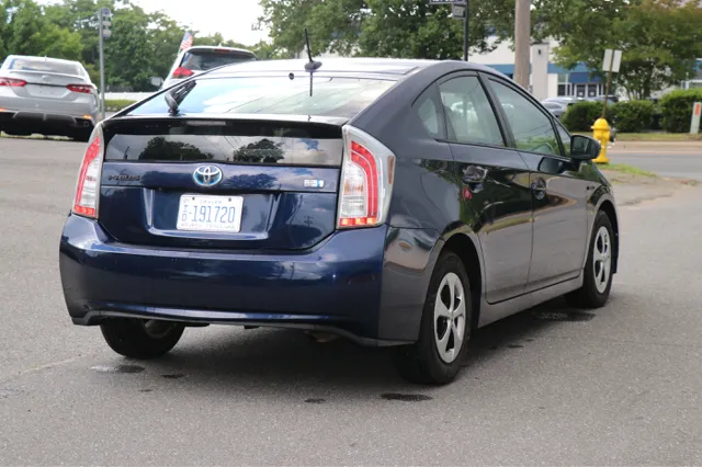 2015 Toyota Prius Three - Photo 7
