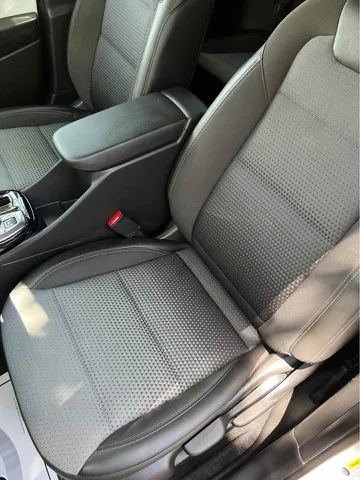 2025 Chevrolet Trax LT - Photo 17