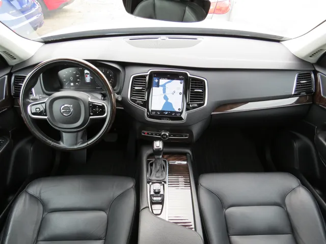 2016 Volvo XC90 Momentum - Photo 13