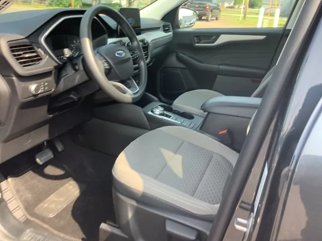 2022 Ford Escape SE - Photo 11
