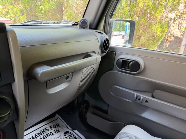 2007 Jeep Wrangler Unlimited Sahara - Photo 23