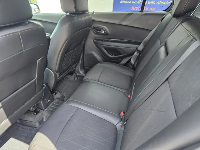 2020 Chevrolet Trax LT - Photo 9