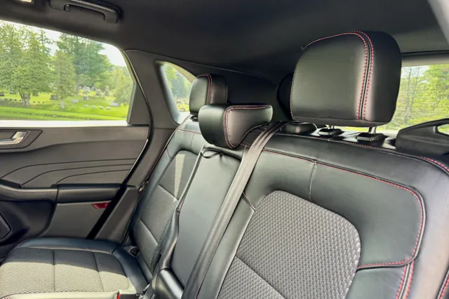 2023 Ford Escape ST-Line - Photo 25