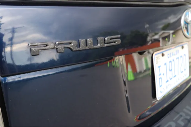 2015 Toyota Prius Three - Photo 10