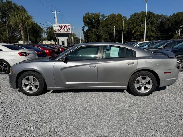 2014 Dodge Charger SE's photo